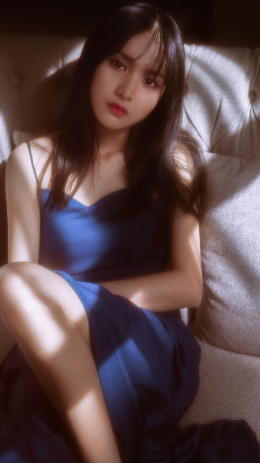 B体育-_穿越城市古巷：跑步探索历史文化_，跑步小镇