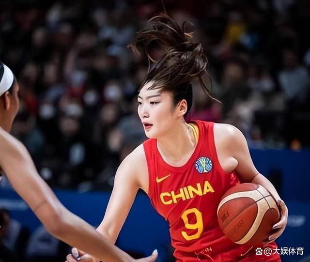 B体育官方网址：中国女篮备战亚洲杯，剑指冠军荣耀的简单介绍