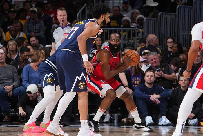 关于bsports体育：战术分析：76人队如何利用哈登的组织能力，提升进攻效率？的信息