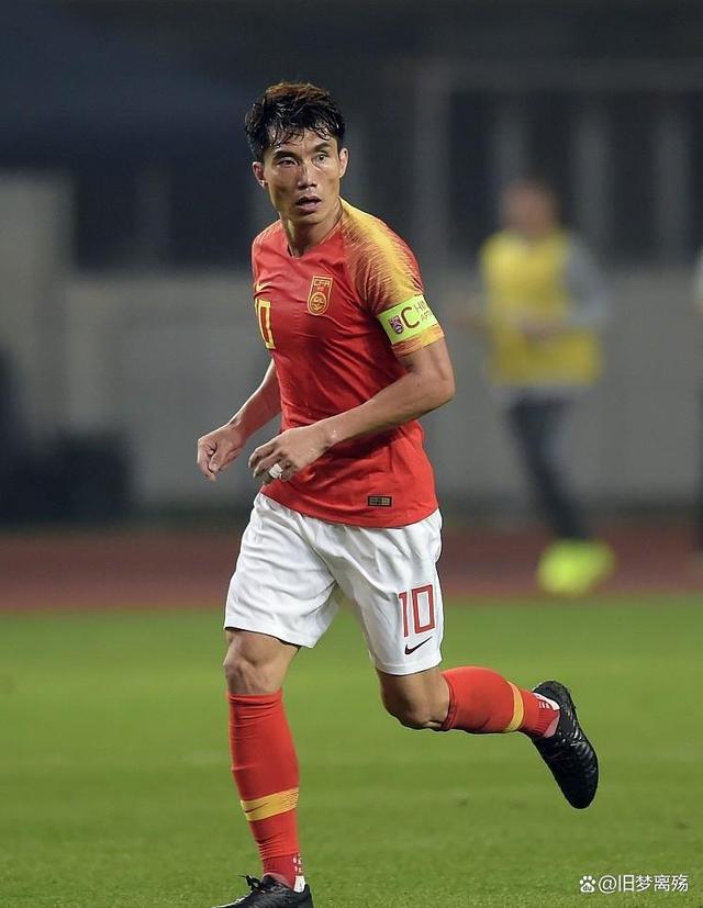 B体育平台:老将郑智“转型教练”，球迷：期待他能为中国足球带来新的思路！的简单介绍