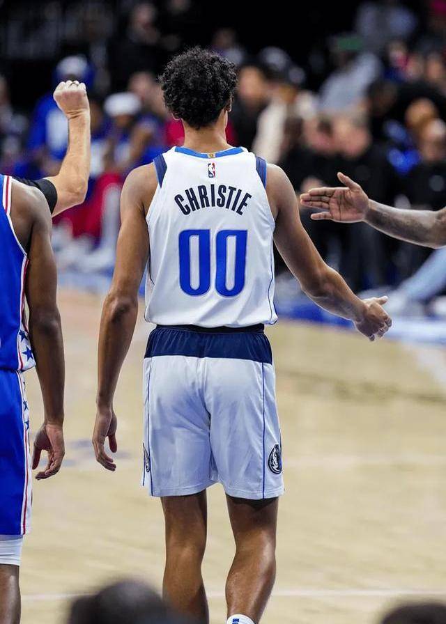 bsports体育：湖人队新赛季：克里斯蒂表示将提升传球技巧的简单介绍