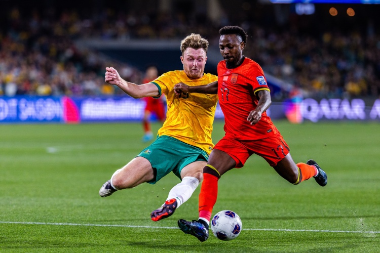 B体育平台:归化球员费南多“伤愈复出”，球迷：希望他能重拾状态，为国效力！的简单介绍