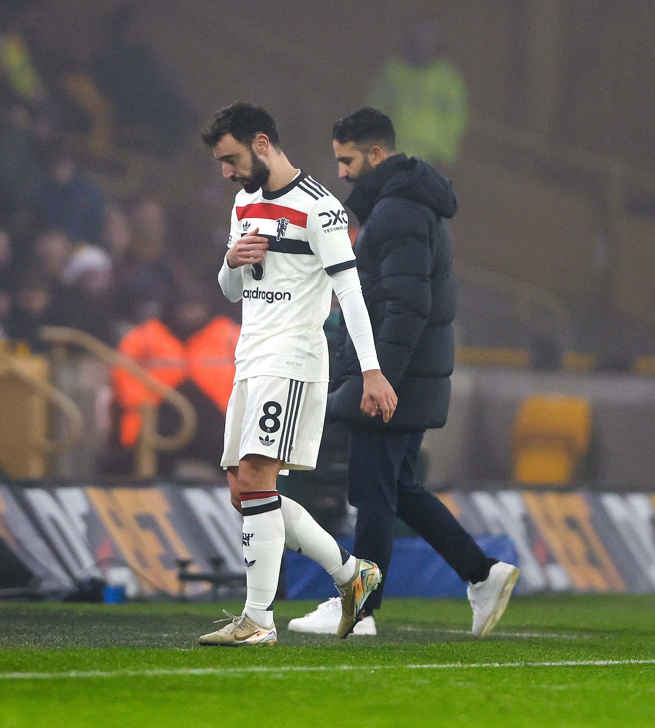 B体育官方网站:英超曼联的重建之路充满坎坷的简单介绍 B体育官方网站:英超曼联的重建之路充满坎坷的简单介绍