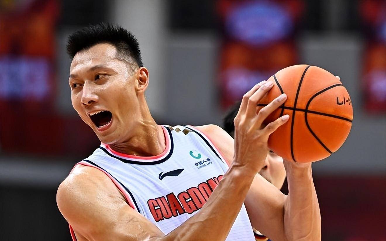 B体育官方网址:CBA球员:海外联赛,挑战自我,提升实力,为中国篮球争光的简单介绍 B体育官方网址:CBA球员:海外联赛,挑战自我,提升实力,为中国篮球争光的简单介绍