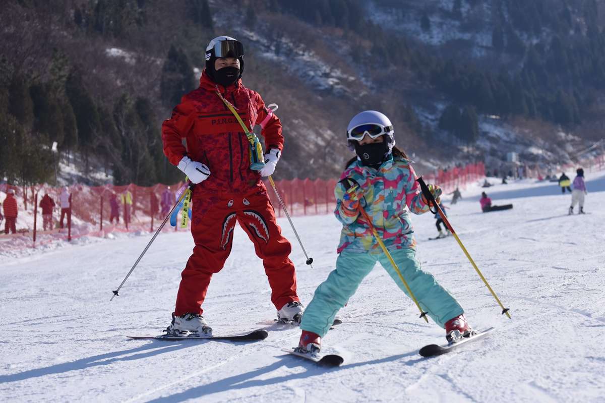 b体育(sports)官方网站-关于B体育:滑雪世界杯，各国选手雪上飞舞的信息