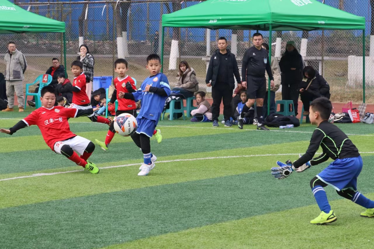 B体育平台:中国足球青少年赛事“明日之星杯”圆满落幕的简单介绍 B体育平台:中国足球青少年赛事“明日之星杯”圆满落幕的简单介绍