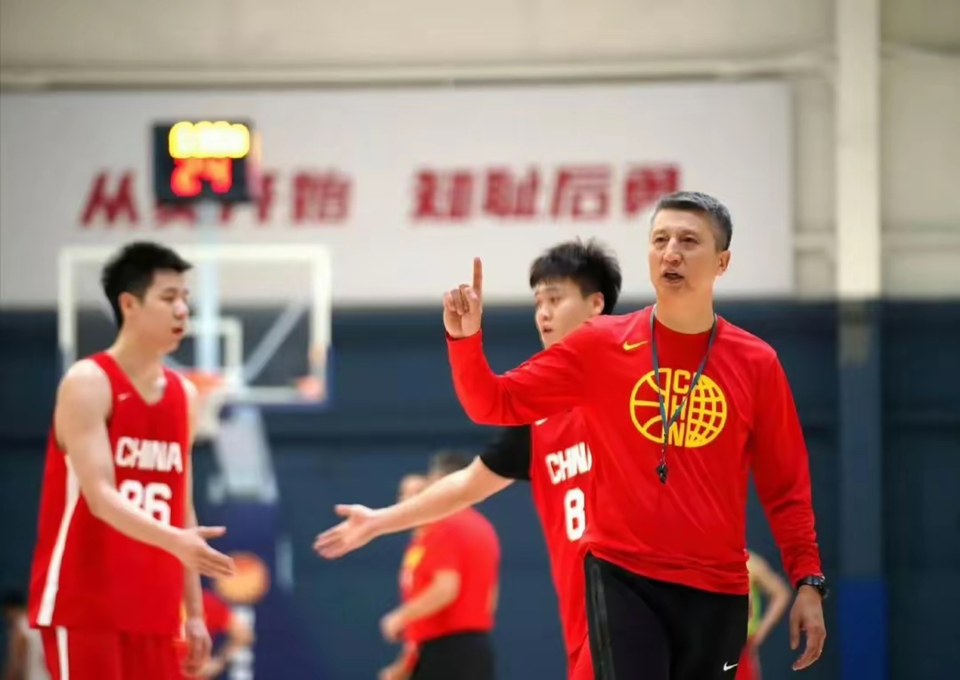 B体育官方网址:中国男篮历史上的经典配合:团队合作的典范的简单介绍 B体育官方网址:中国男篮历史上的经典配合:团队合作的典范的简单介绍